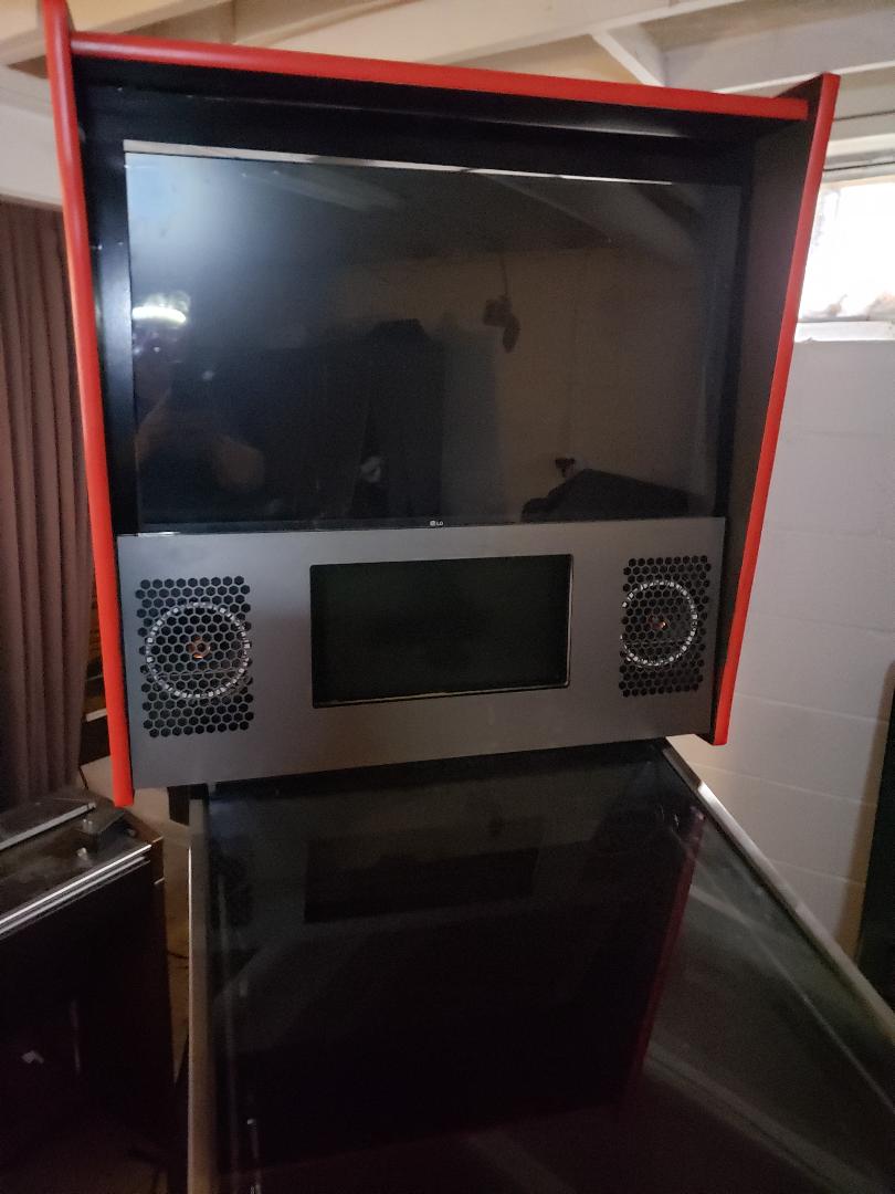 Virtual Pinball Cabinet Backbox T-molding installed